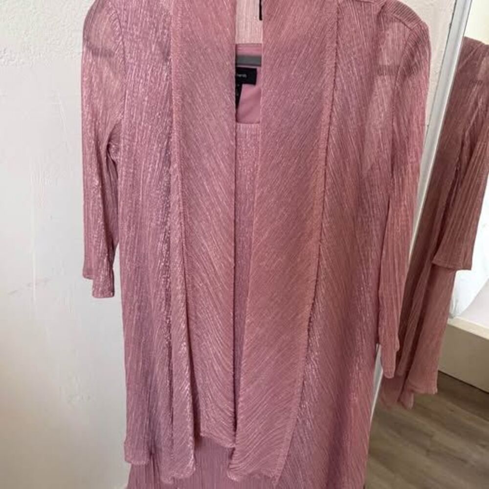 R & M Richards Women Size 12 Dress Jacket Set Rose Gold Metallic Crinkle Shimmer